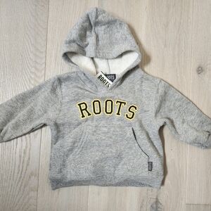 New Roots Toddler Size Small Sweater